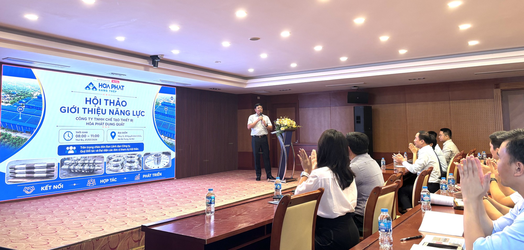Không chỉ thép ray, tỷ phú Trần Đình Long đã sản xuất phụ kiện ray, làm trọn bộ cơ khí ngành đường sắt