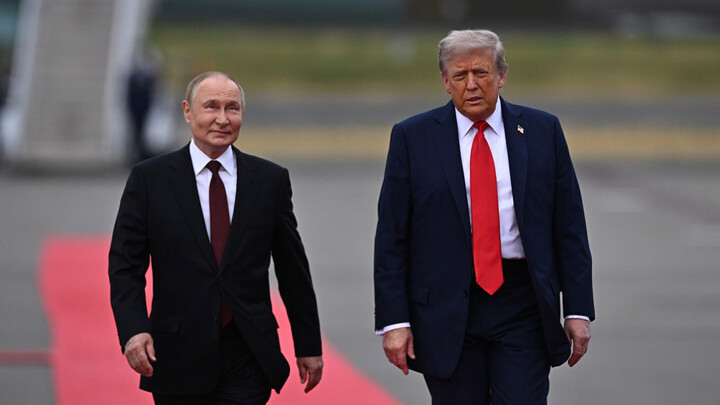 Điện đàm với Tổng thống Nga, ông Trump đề nghị giúp tìm giải pháp về Ukraine - Ảnh 1