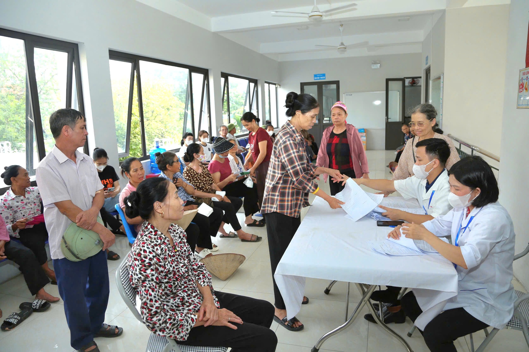 Hôm nay và ngày mai 2/7, người dân đến ngay những điểm sau để hưởng một dịch vụ miễn phí - Ảnh 1