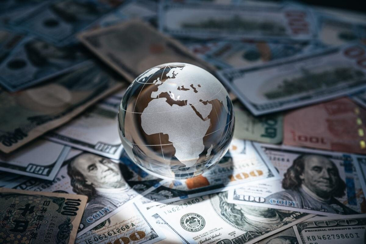 Kinh tế thế giới năm 2026: Thương mại giảm tốc, lạm phát tăng trở lại và dịch chuyển của dòng vốn đầu tư - Ảnh 1