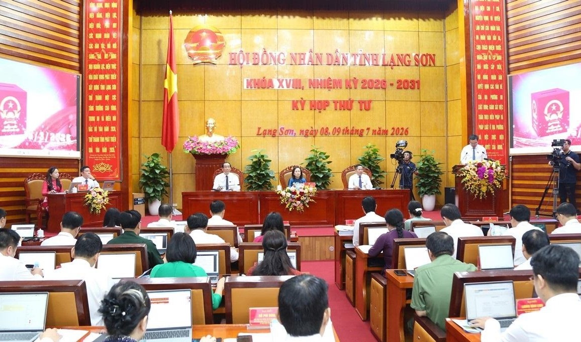 Lần đầu tiên vượt thu ngân sách cả năm chỉ trong 6 tháng, Lạng Sơn phấn đấu hoàn thành ở mức cao nhất các mục tiêu, nhiệm vụ 2026 - Ảnh 1