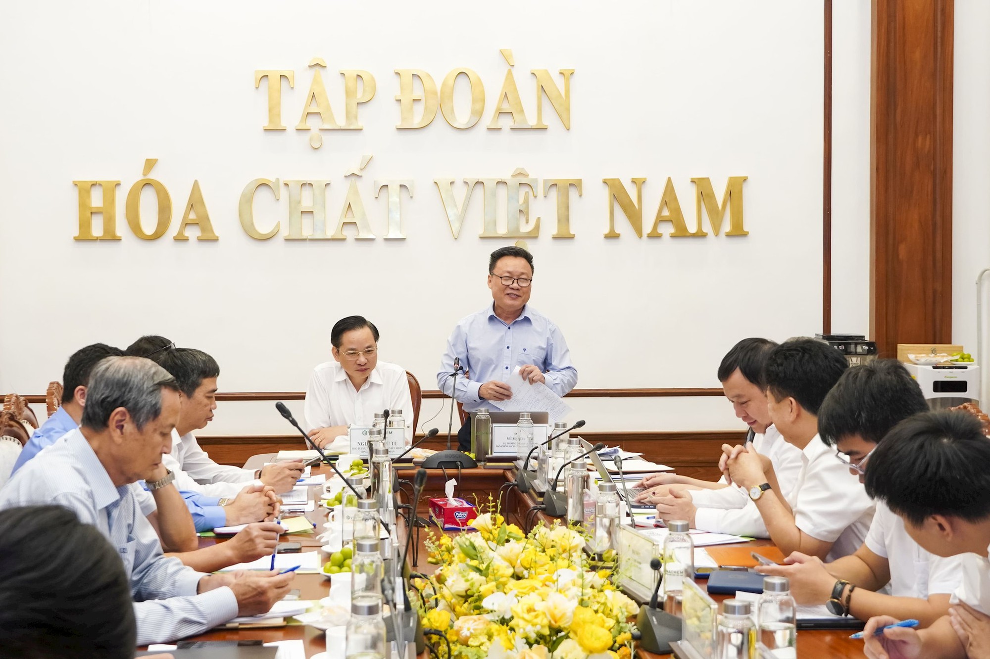 Tập đoàn 60.000 tỷ của Việt Nam nhắm vào "mỏ vàng" hoá chất điện tử, bán dẫn và đất hiếm - Ảnh 1