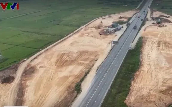 Bộ Xây dựng yêu cầu hoàn thành các trạm dừng nghỉ trên cao tốc Bắc - Nam trong năm 2026 - Ảnh 1