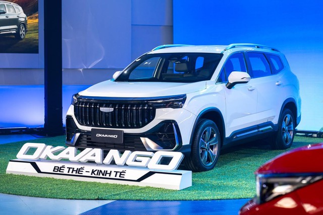 “Cơn lốc" Geely Okavango: Kẻ phá băng hệ giá trị SUV 7 chỗ - Ảnh 1