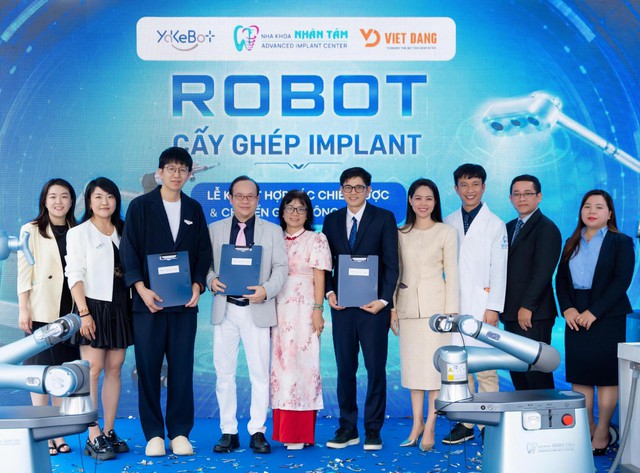 Nha khoa Nhân Tâm đầu tư công nghệ robot cấy ghép implant - Ảnh 1