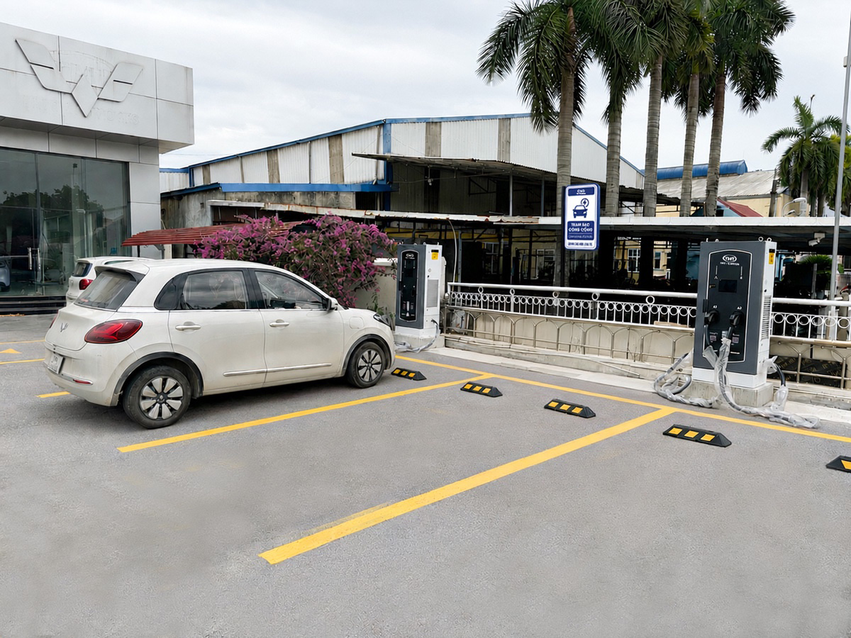 1 hãng xe điện lắp hàng nghìn trụ sạc khắp Việt Nam, giá sạc mỗi lần chỉ bằng cốc trà đá