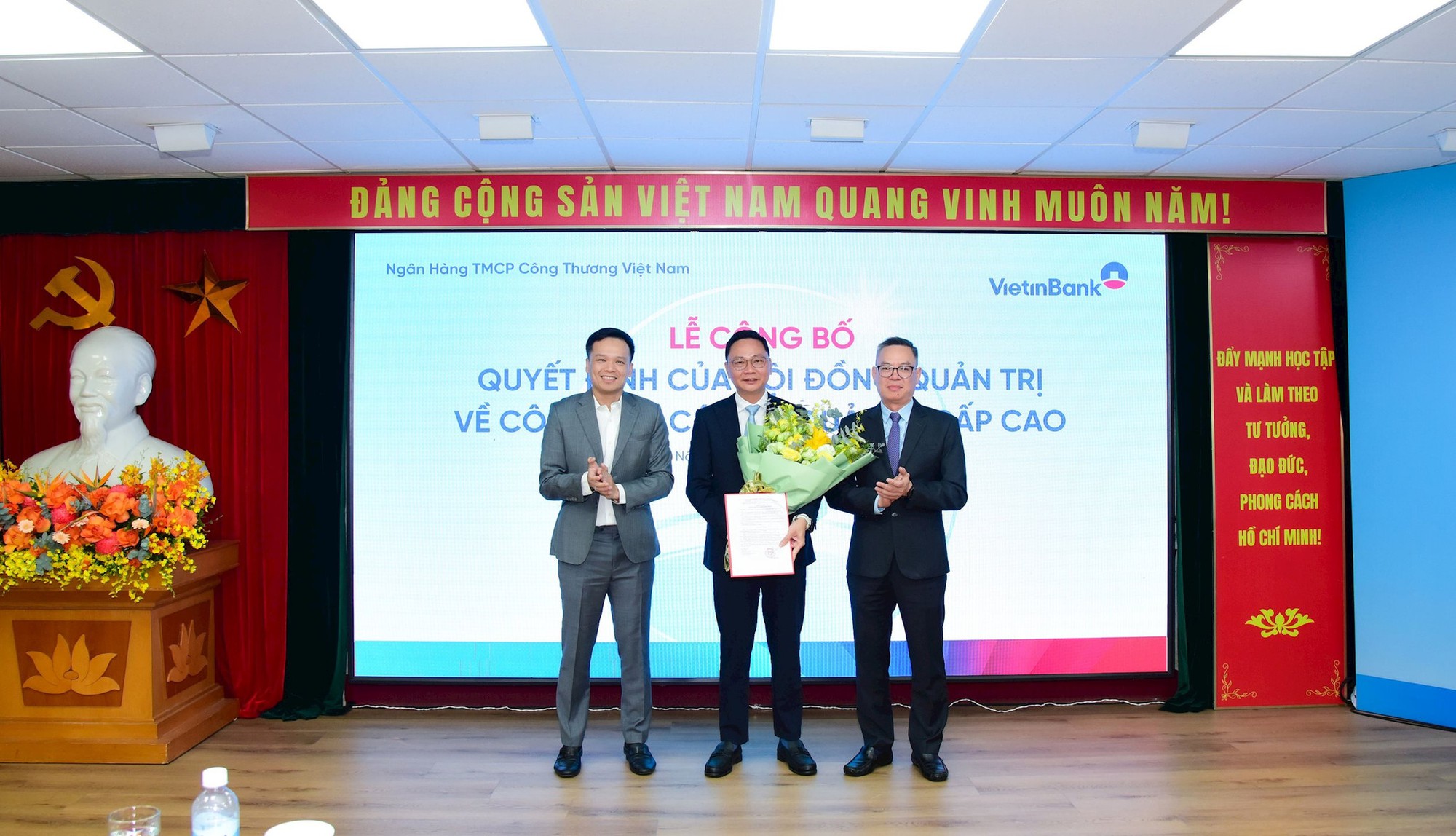 Ông Nguyễn Thanh Tùng giữ chức vụ Phó Tổng Giám đốc VietinBank - Ảnh 1