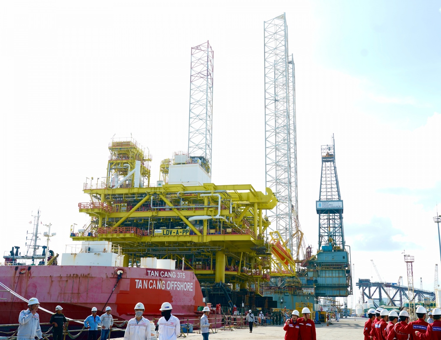 Thềm lục địa Việt Nam chuẩn bị đón khối thép siêu trọng 11.000 tấn: "Trái tim" của kho báu Lạc Đà Vàng - Ảnh 1