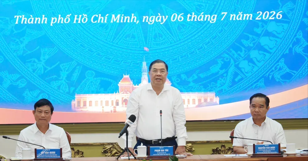 TPHCM kiến nghị tháo gỡ vướng mắc cho các dự án trọng điểm - Ảnh 1