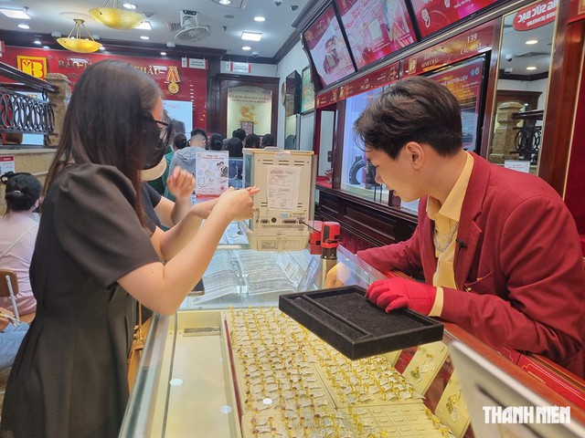 Giá vàng hôm nay 12.7.2026: Người mua lỗ gần 6 triệu đồng sau một tuần - Ảnh 1