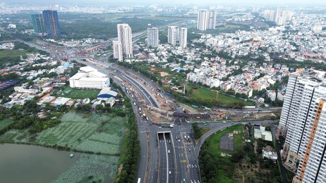 Nút giao An Phú lại lùi tiến độ, cửa ngõ khu Đông còn chờ đến bao giờ? - Ảnh 1