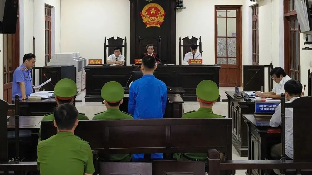 Lãnh án tù vì nhận tiền chuyển nhầm nhưng không trả