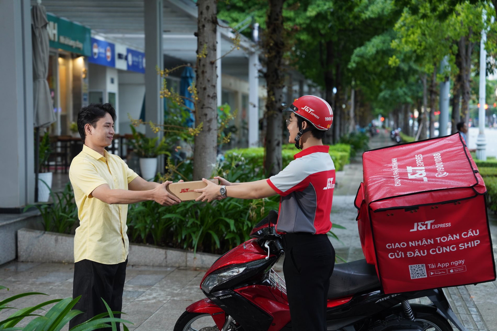 Đưa nghệ thuật dân gian vào sản phẩm thương mại và vai trò thầm lặng của e-logistics