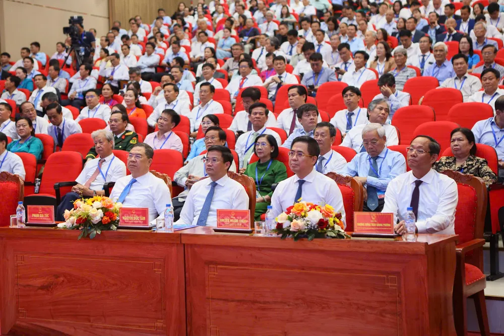 Hơn 440 dự án đầu tư vào các khu kinh tế và khu công nghiệp Quảng Ngãi, vốn đăng ký gần 20 tỷ USD