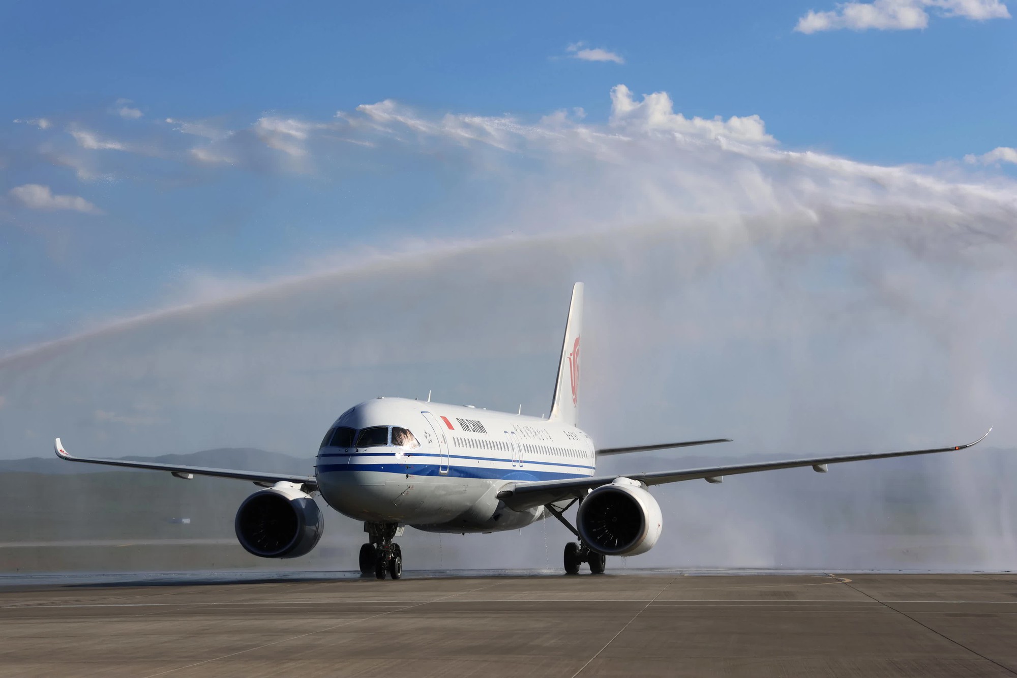 Trải nghiệm thực tế máy bay của Trung Quốc, tôi nhận ra khoảng các với Boeing, Airbus khác xa tưởng tượng