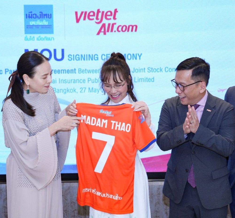 Hai “Madam” và mối duyên với bóng đá Việt Nam - Thái Lan