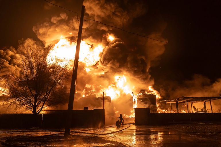 TST: Hàng loạt tiếng nổ, Odesa gần như tê liệt hoàn toàn - Ông Putin đáp trả trước tin nóng về 70 tên lửa ATACMS