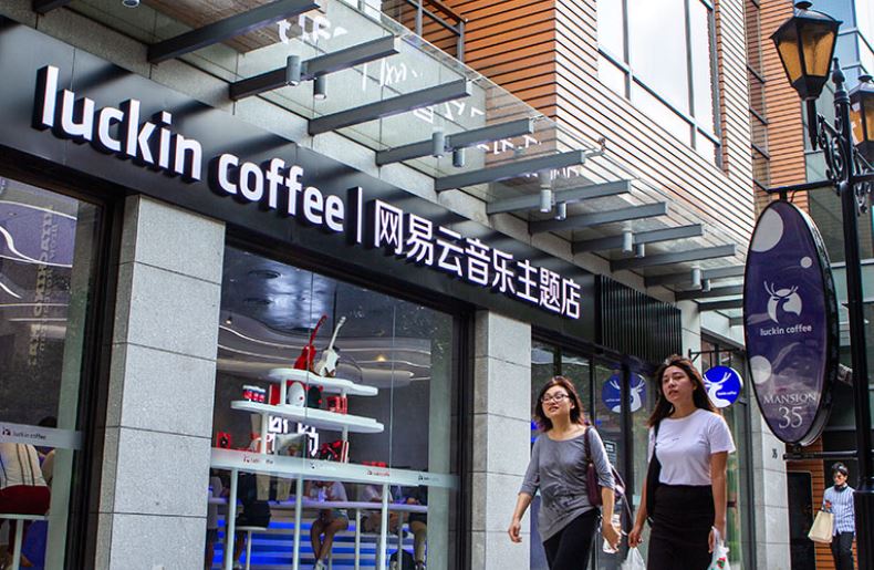 Chuỗi cà phê soán ngôi Starbucks chỉ sau 5 năm: Hiện sở hữu 30.000 cửa hàng, theo đuổi mô hình thuần công nghệ