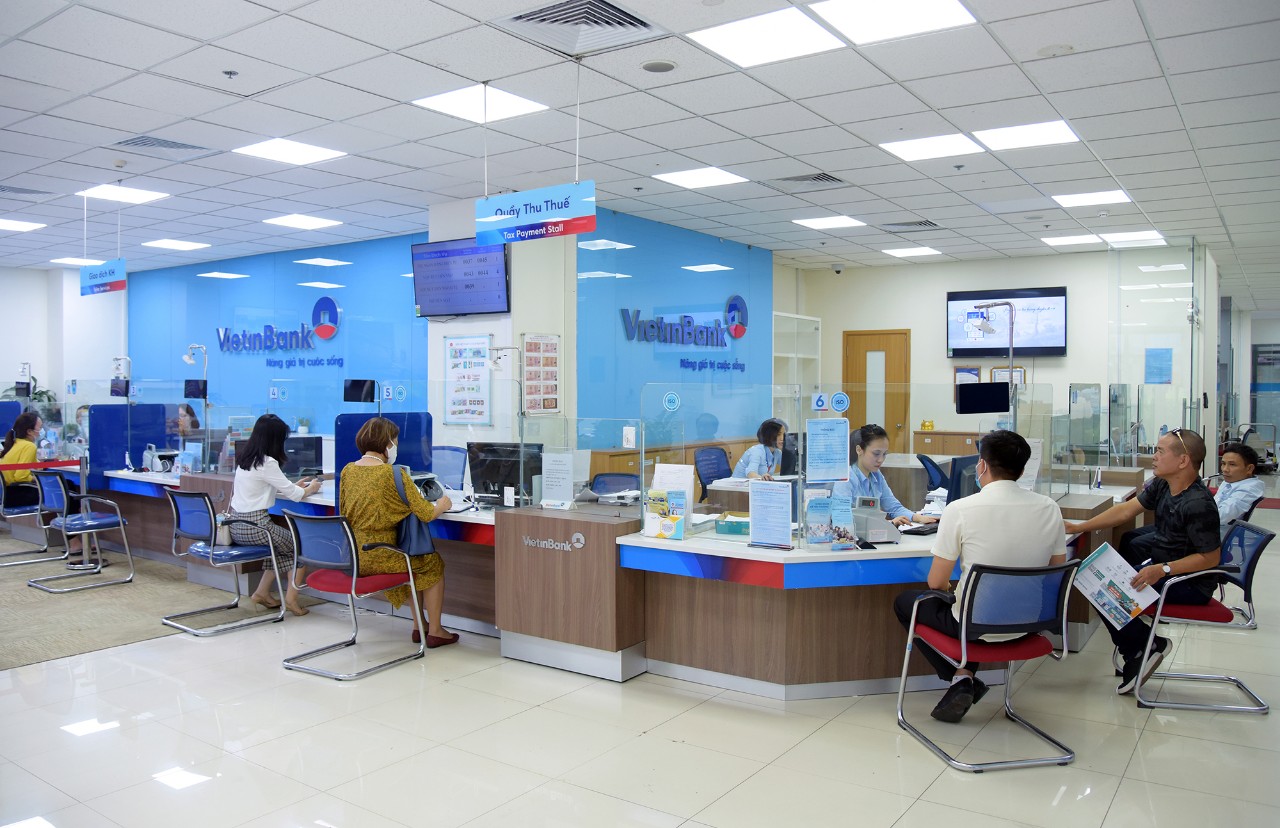 Lãi suất ngân hàng 15/8 tại Agribank, Vietcombank, BIDV, VietinBank, MB, Sacombank, HDBank,...