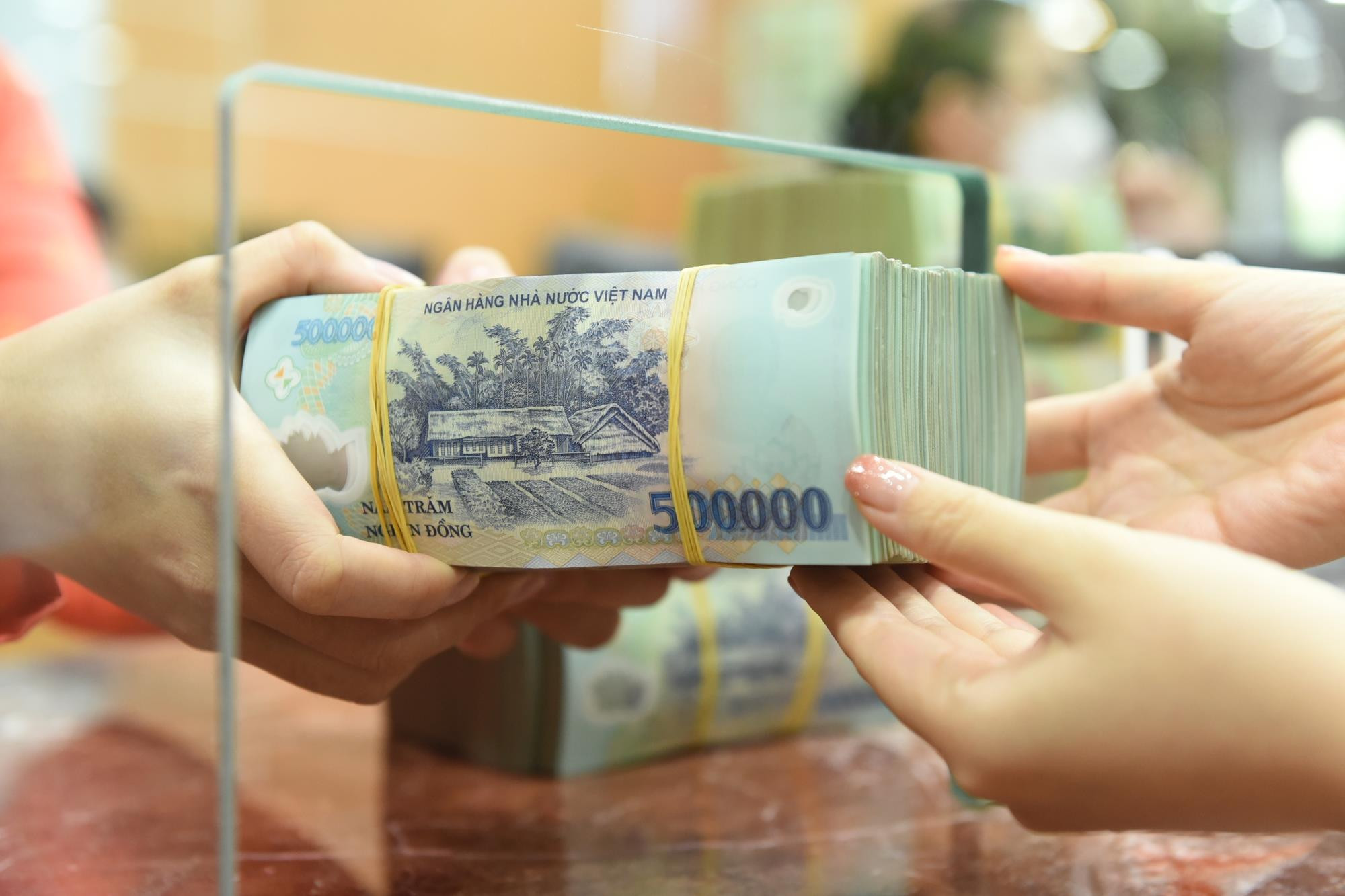 Một ngân hàng lớn vừa điều chỉnh lãi suất tiết kiệm, có kỳ hạn giảm tới 1,4%/năm