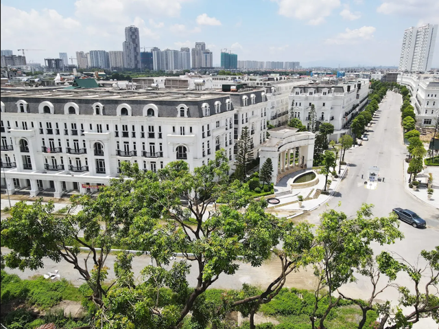 Một thành viên nhóm Lã Vọng được thuê 7.400 m2 đất xây trường học tại Hà Nội