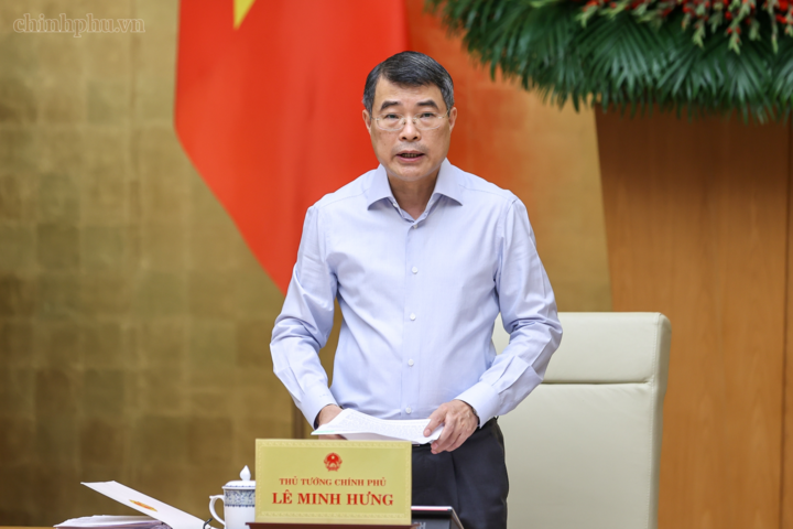 Thủ tướng: Cắt chi phí trung gian để thuốc đến tay người bệnh giá thấp nhất