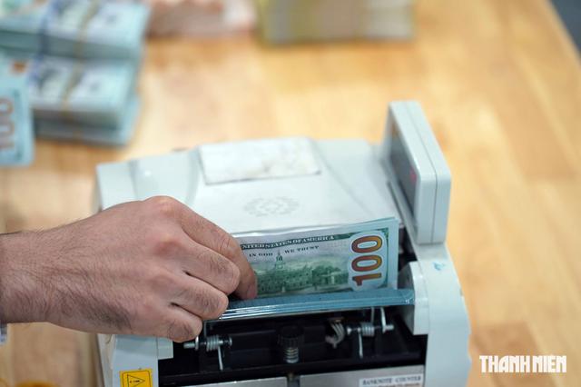 Giá USD hôm nay 9.8.2026: Giảm sâu cùng euro, bảng Anh