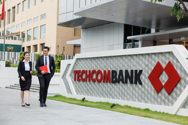 Techcombank chia cổ tức bằng cổ phiếu để tăng vốn dẫn đầu nhóm tư nhân