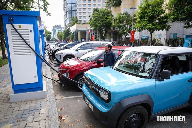Siết an toàn hạ tầng trạm sạc xe điện