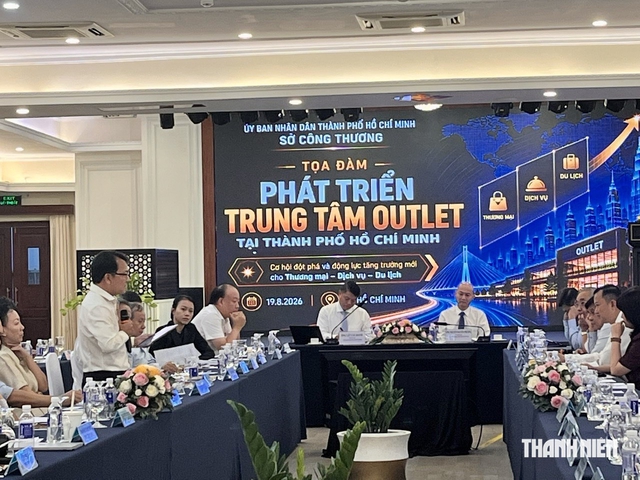 Thương mại, du lịch TP.HCM cần 'cú hích' từ outlet
