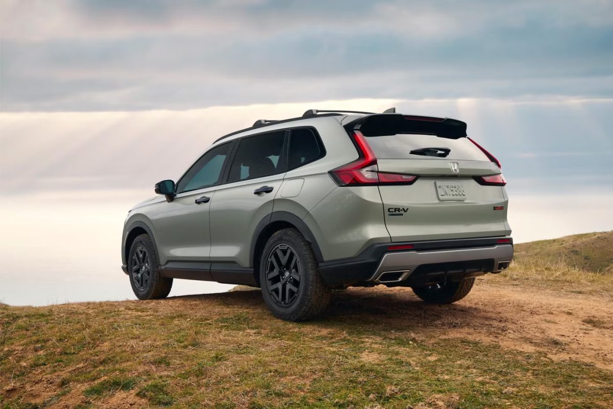 Honda 'tất tay' với xe hybrid, hé lộ về CR-V đời mới - Ảnh 1