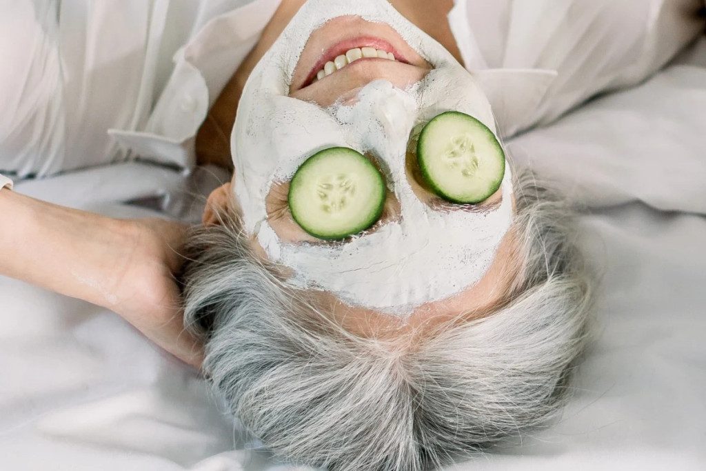Cụ bà 75 tuổi tiêu sạch gần 12 tỷ tiền dưỡng già để đi làm đẹp ở 1 spa - Ảnh 1