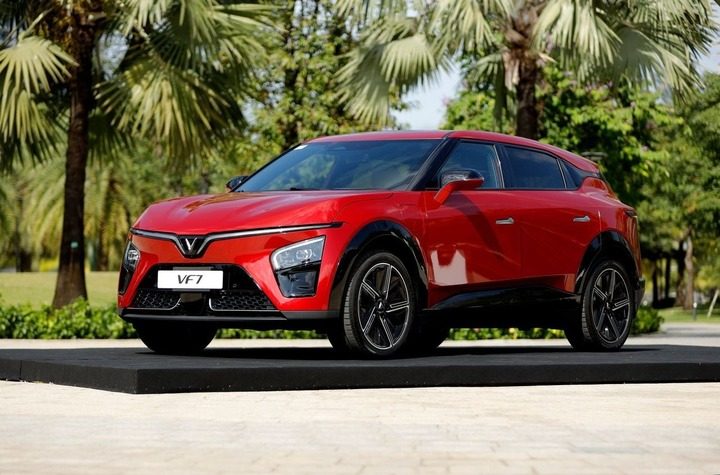 Giá xe VinFast VF 7 mới nhất tháng 9/2026 - Ảnh 1