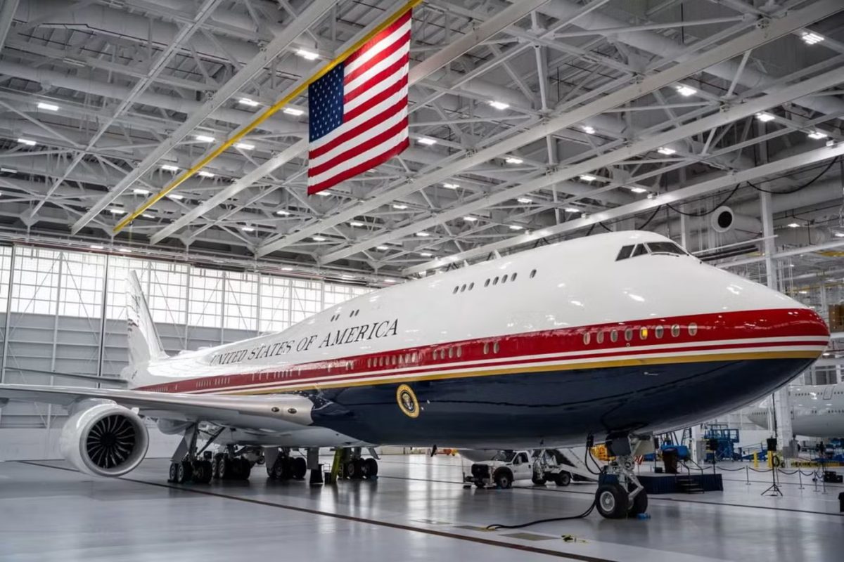 28 phút nghẹt thở chứng kiến ông Trump thoát hiểm bằng xe chở suất ăn