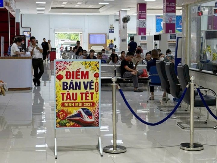 Bắt đầu bán 300.000 vé tàu Tết Nguyên đán 2027: Những ai được giảm giá?