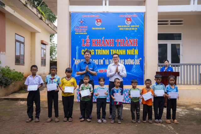 EVNGENCO3 bàn giao công trình an sinh xã hội tại tỉnh Đắk Lắk - Ảnh 1