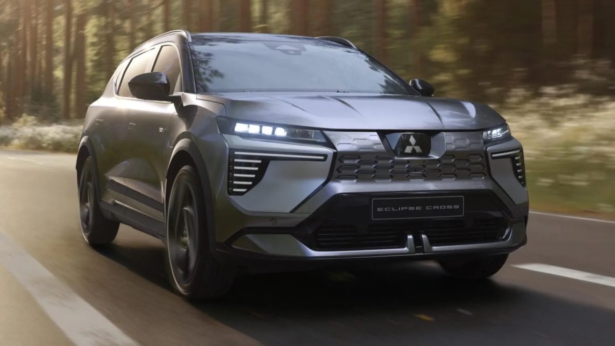 SUV điện Mitsubishi ngang cỡ Xforce có giá quy đổi từ 990 triệu đồng, đầy pin đủ chạy Hà Nội - Huế - Ảnh 1