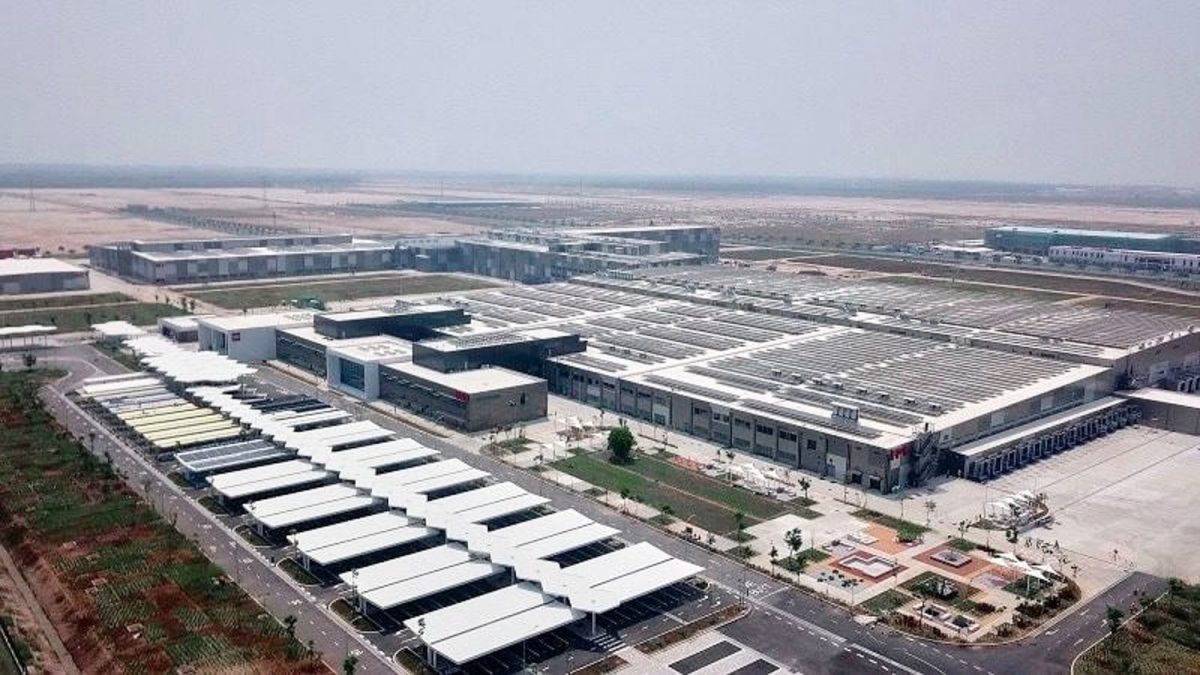 Nhà máy lớn nhất của công ty đồ chơi lớn nhất thế giới: Nằm ở TP.HCM, tổng vốn đầu tư hơn 1,3 tỷ USD, rộng bằng 62 sân bóng đá, sẽ vận hành 100% bằng năng lượng tái tạo - Ảnh 1