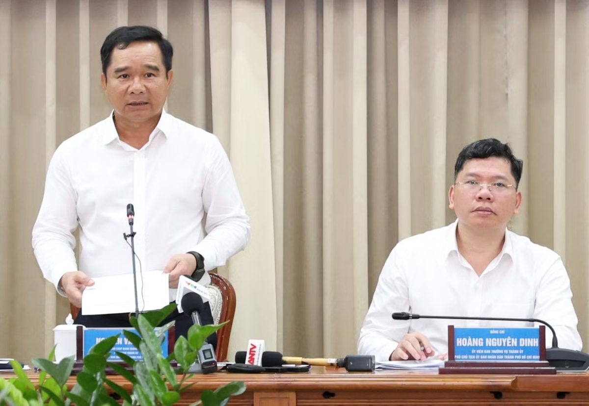 Chủ tịch TPHCM nói về nguyên nhân nhiều doanh nghiệp rời thị trường
