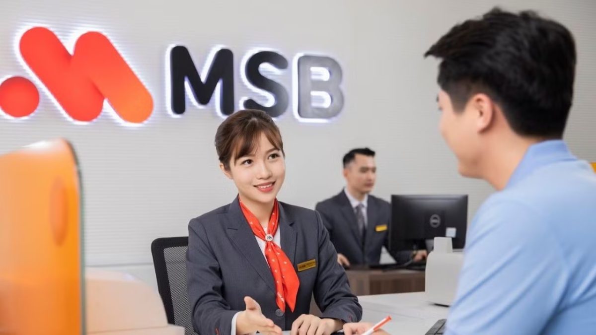 Con trai chủ tịch ngân hàng chi hàng trăm tỷ mua cổ phiếu - Ảnh 1