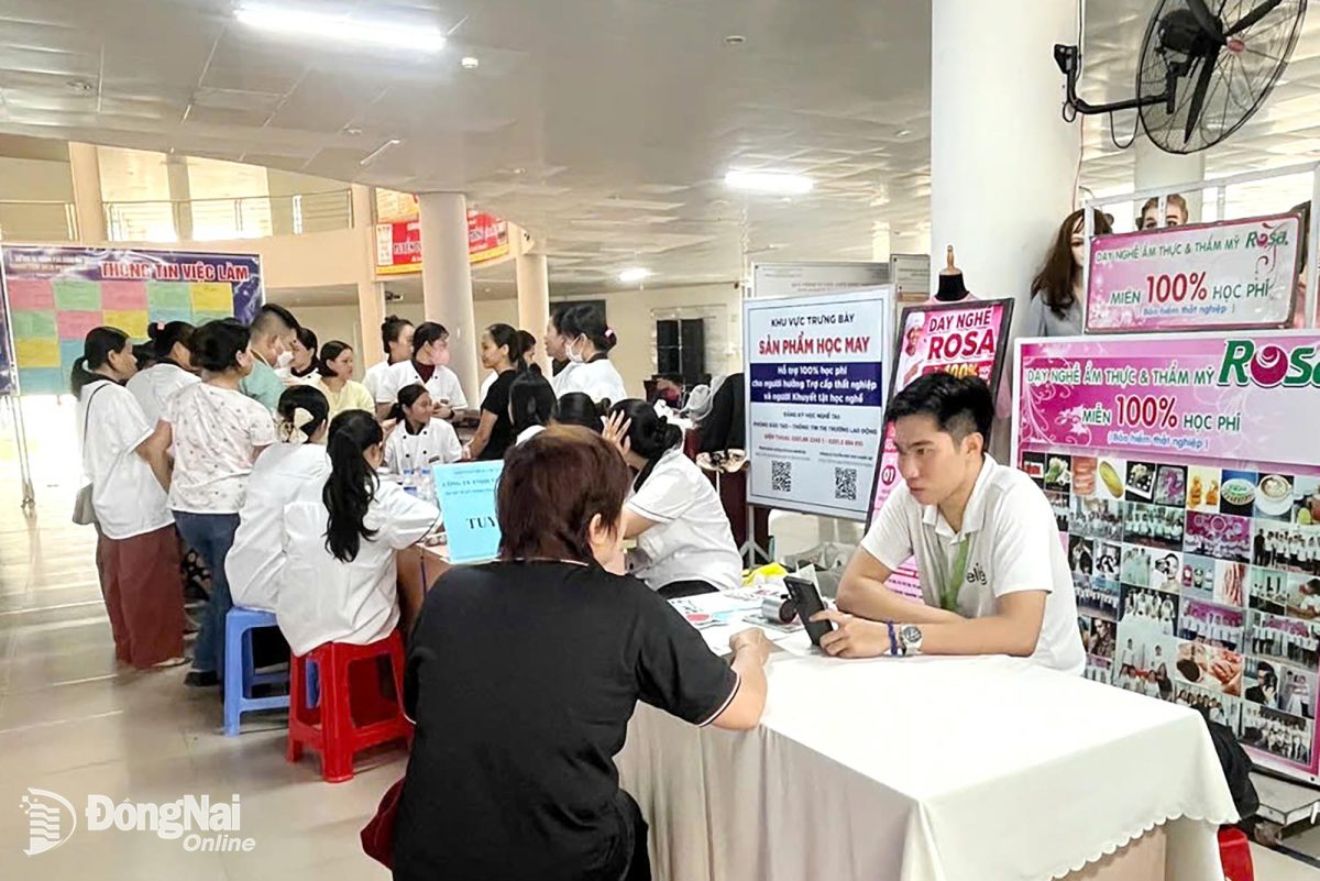 Ngay trong tháng này, cực tăng trưởng thuộc top đầu Việt Nam cần hơn 4.000 lao động, ưu tiên vị trí nào?
