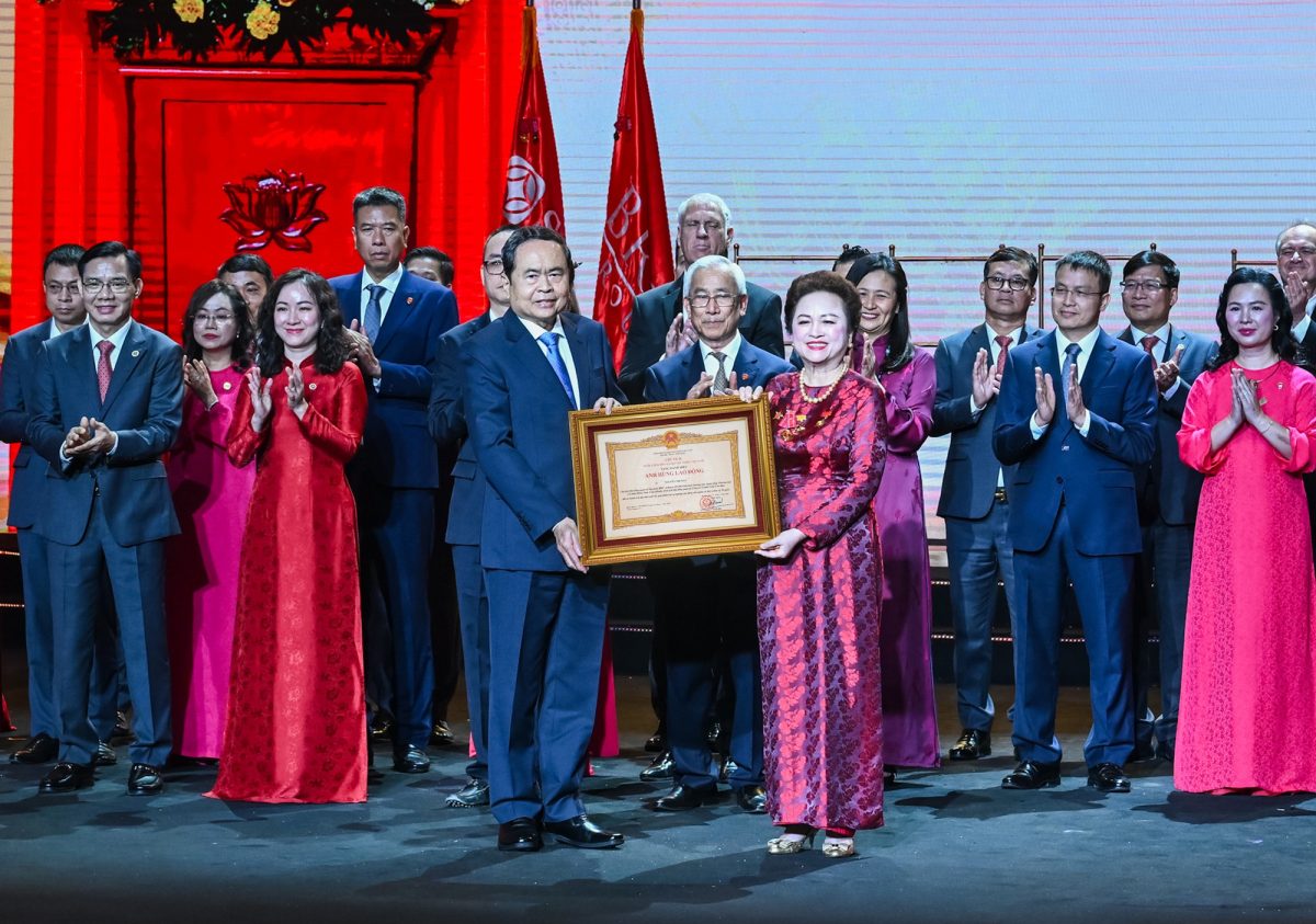 Anh hùng Lao động Nguyễn Thị Nga: “Tôi chọn kinh doanh từ một câu hỏi về cuộc sống” - Ảnh 1