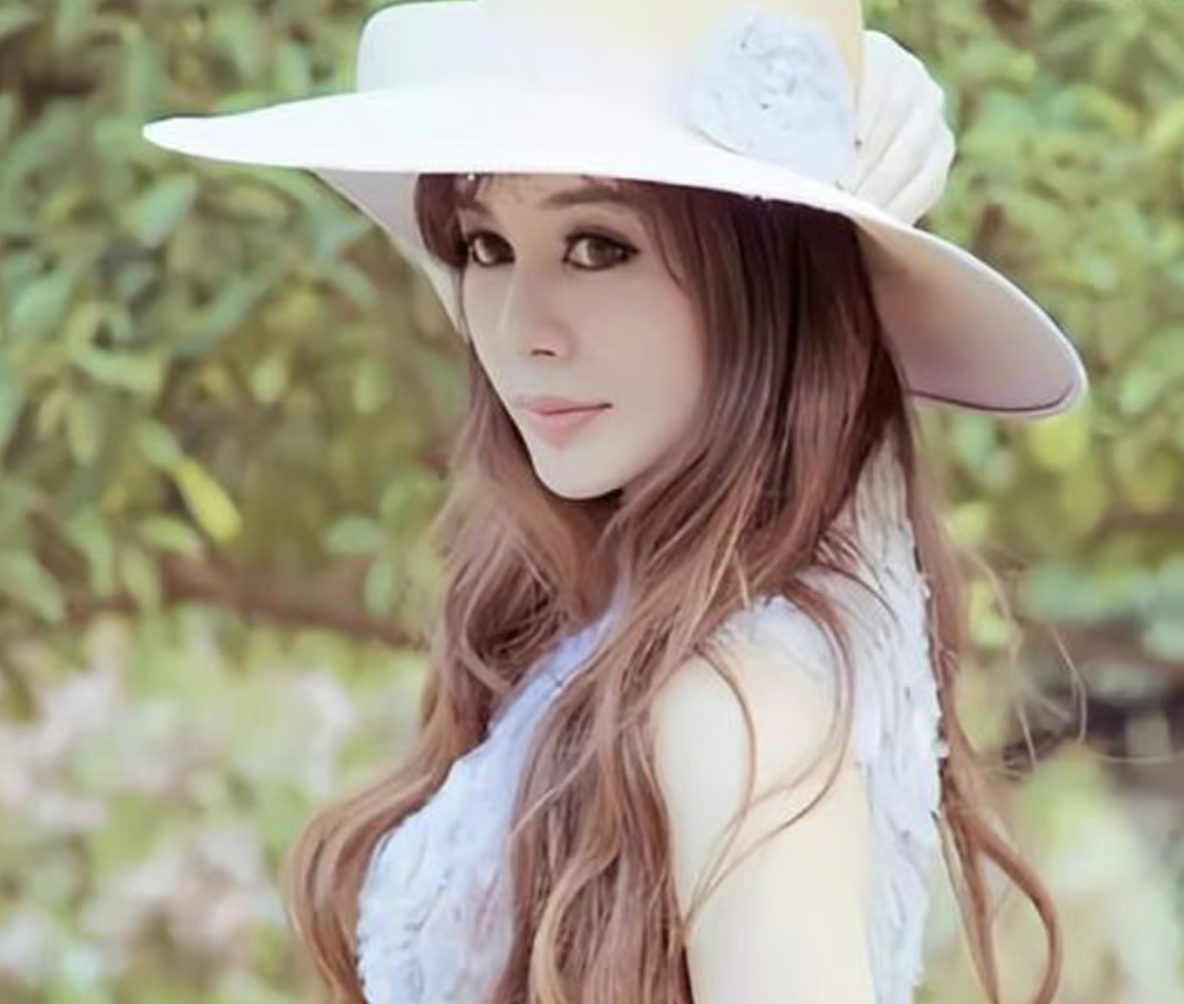 Bất ngờ: Nữ doanh nhân 55 tuổi cưới chồng kém 30 tuổi, trao 193 tỷ đồng của hồi môn cho nhà trai - Ảnh 1