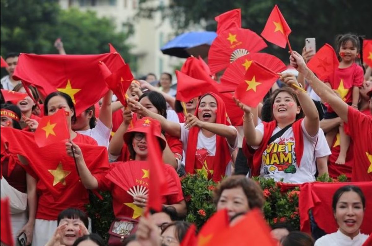 Bộ Nội vụ đưa đề xuất mới: Chỉ nghỉ 1 ngày dịp Ngày văn hóa, không hoán đổi ngày làm việc - Ảnh 1