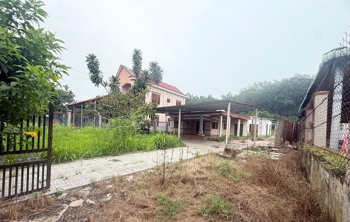 Ngân hàng thu giữ nhiều bất động sản giá trăm tỷ để xử lý nợ