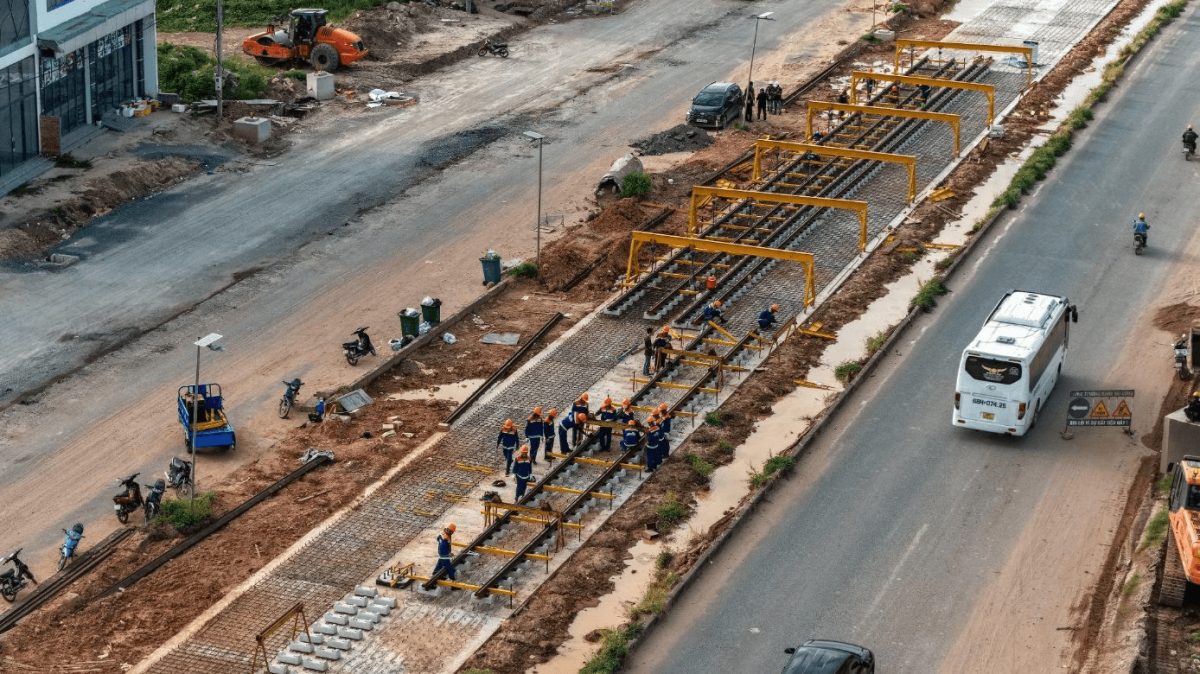 Đại lộ 10 làn xe nối sân bay Phú Quốc với công trình chưa từng có tại Việt Nam: Tuyến đường LRT chạy ở giữa, cảnh quan được thiết kế bởi đơn vị Belt Collins danh giá bậc nhất thế giới - Ảnh 1