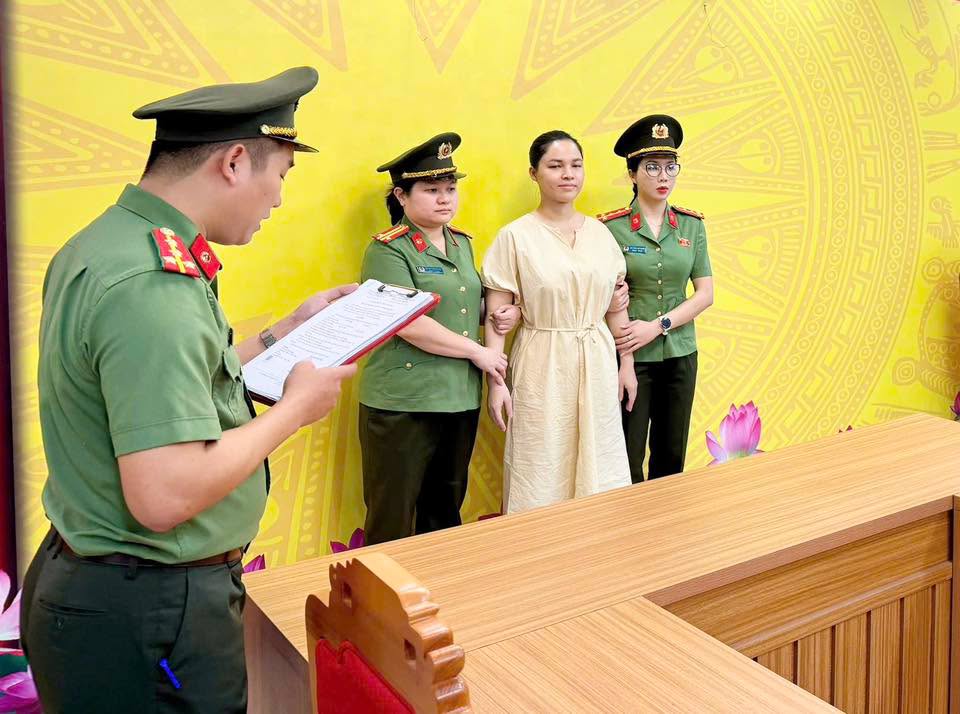 Lệnh khám xét, bắt giám đốc công ty du lịch Vũ Thị Dung SN 1987 - Ảnh 1