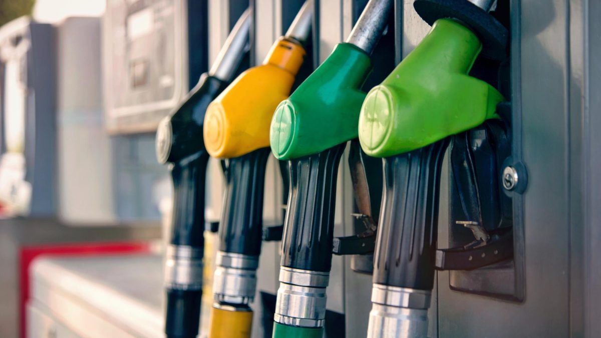 Thế giới thiếu dầu diesel trầm trọng