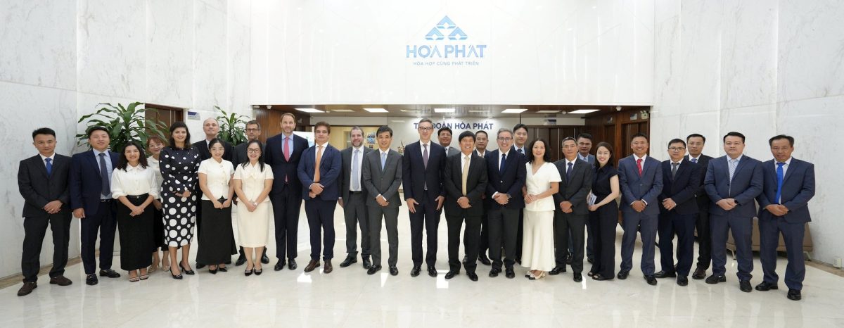 Chủ tịch Trần Đình Long đích thân đón tiếp đoàn Tập đoàn sản xuất quặng lớn nhất thế giới, ký kết thoả thuận sâu - Ảnh 1