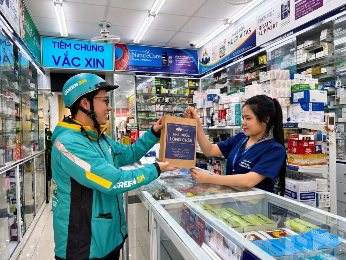 Hãng taxi của tỷ phú Phạm Nhật Vượng bắt tay Long Châu